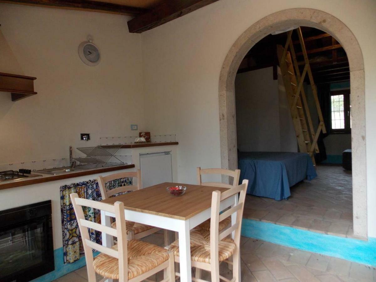 Agriturismo Cento Ducati Palombara Sabina Екстер'єр фото